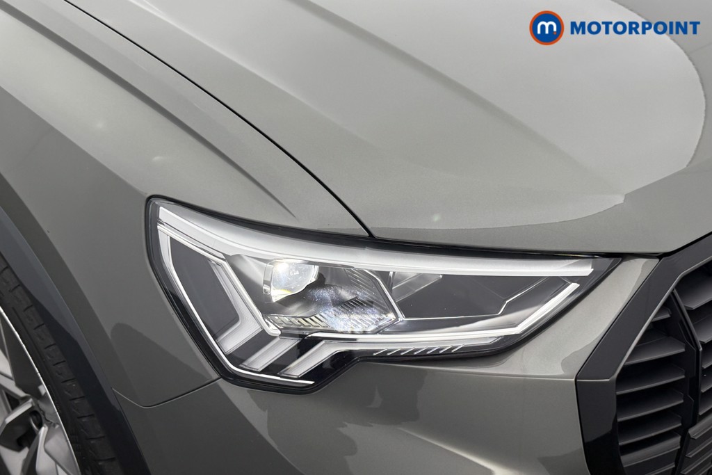 Audi Q3 Black Edition Automatic Petrol SUV - Stock Number (1626785) - 16th supplementary image