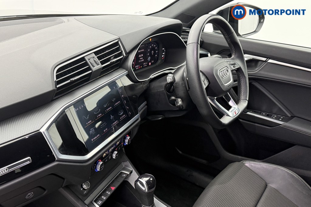 Audi Q3 Black Edition Automatic Petrol SUV - Stock Number (1626785) - 19th supplementary image