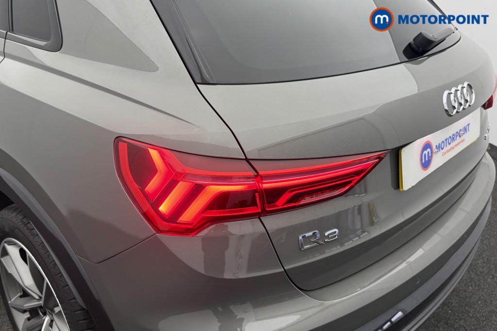 Audi Q3 Black Edition Automatic Petrol SUV - Stock Number (1626785) - 22nd supplementary image