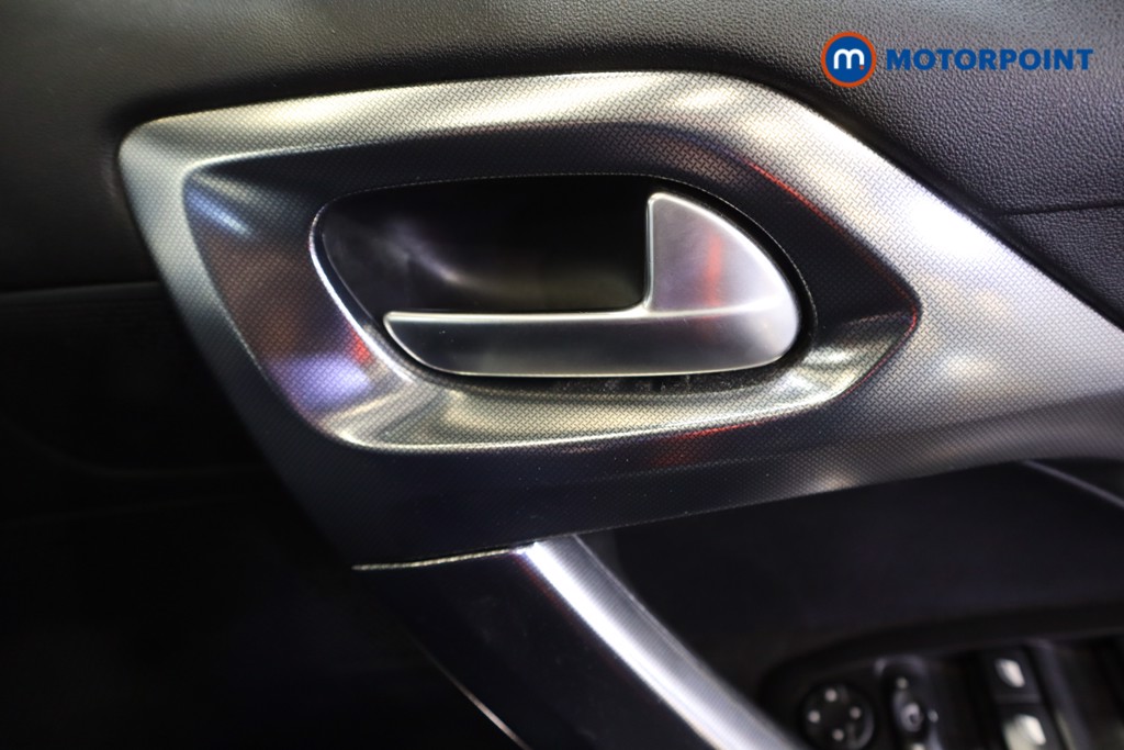 Peugeot 2008 Allure Premium Manual Petrol SUV - Stock Number (1626967) - 17th supplementary image