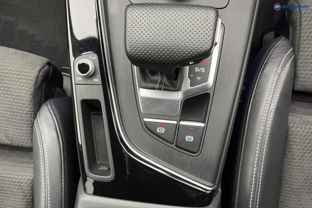 Audi A4 Black Edition Automatic Petrol Saloon - Stock Number (1627104) - 19th supplementary image