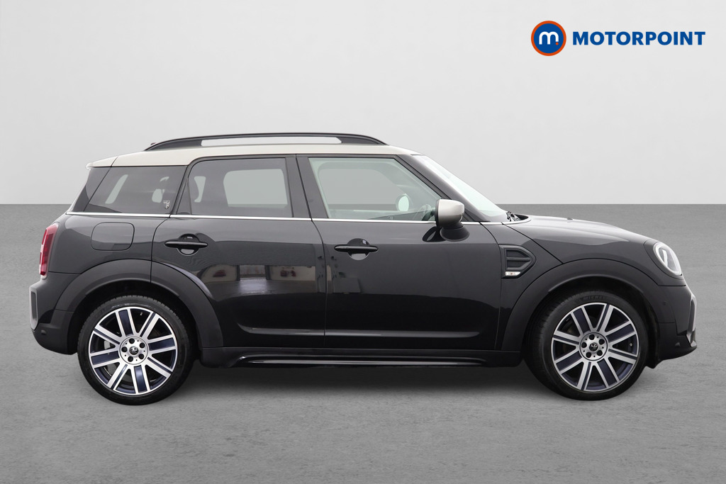 Mini Countryman Cooper Exclusive Automatic Petrol SUV - Stock Number (1627322) - Drivers side