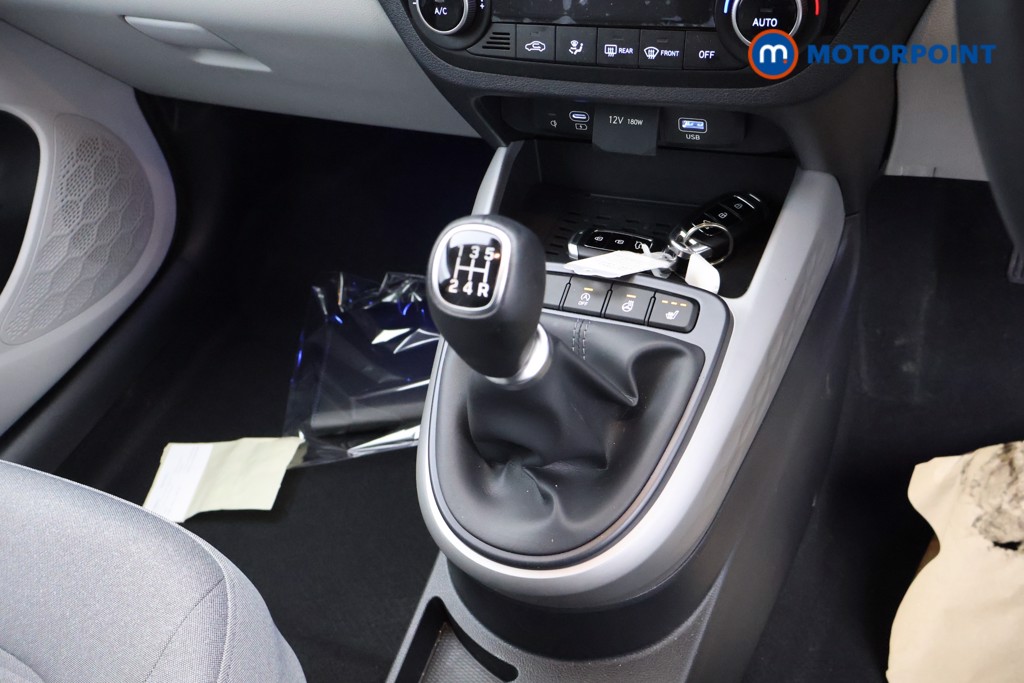 Hyundai I10 Premium Manual Petrol Hatchback - Stock Number (1627453) - 14th supplementary image