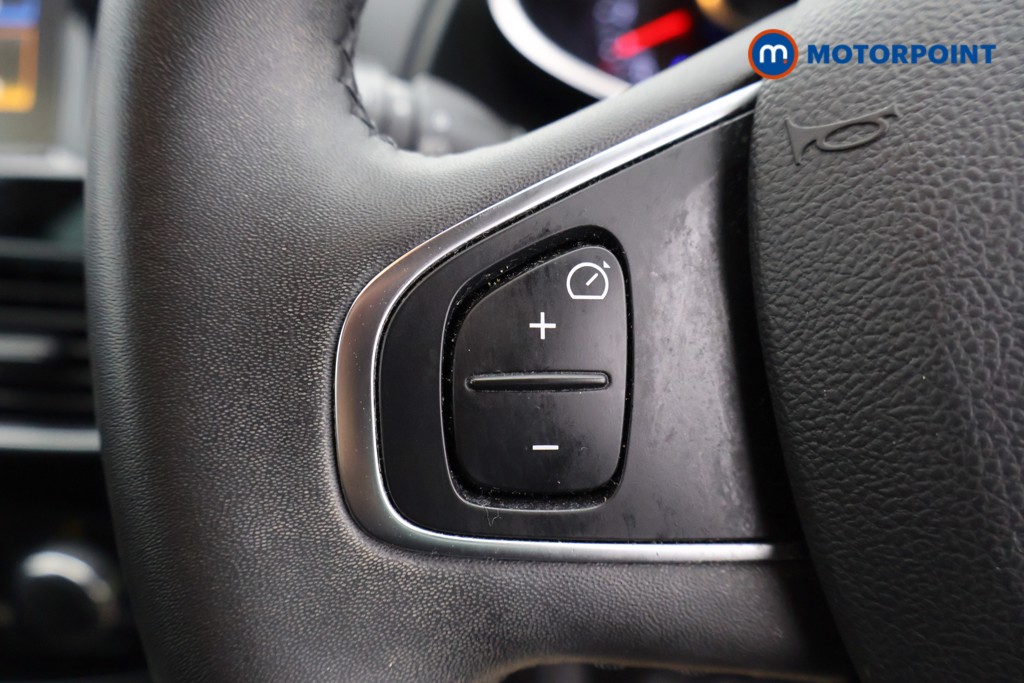 Renault Clio Iconic Manual Petrol Hatchback - Stock Number (1628096) - 7th supplementary image