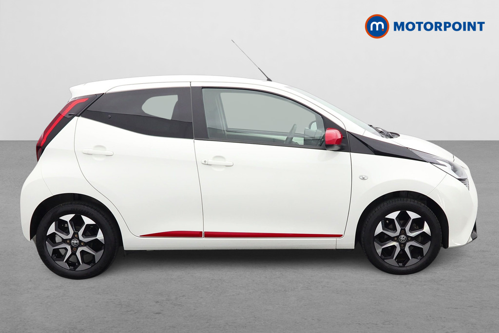 Toyota Aygo X-Trend Manual Petrol Hatchback - Stock Number (1628183) - Drivers side