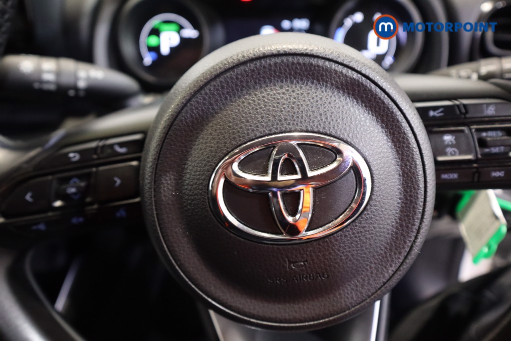 Toyota Yaris Design Automatic Petrol-Electric Hybrid Hatchback - Stock Number (1628233) - 11th supplementary image