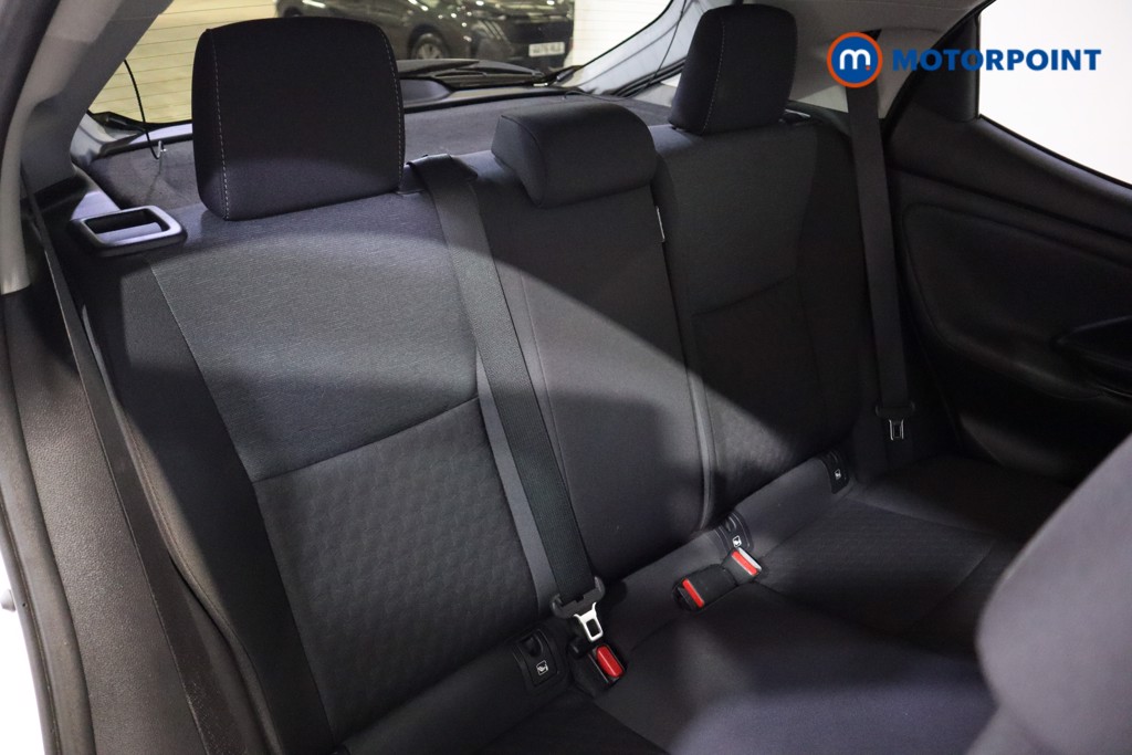 Toyota Yaris Design Automatic Petrol-Electric Hybrid Hatchback - Stock Number (1628233) - 16th supplementary image
