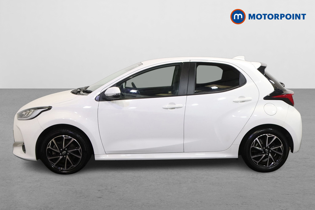 Toyota Yaris Design Automatic Petrol-Electric Hybrid Hatchback - Stock Number (1628233) - Passenger side