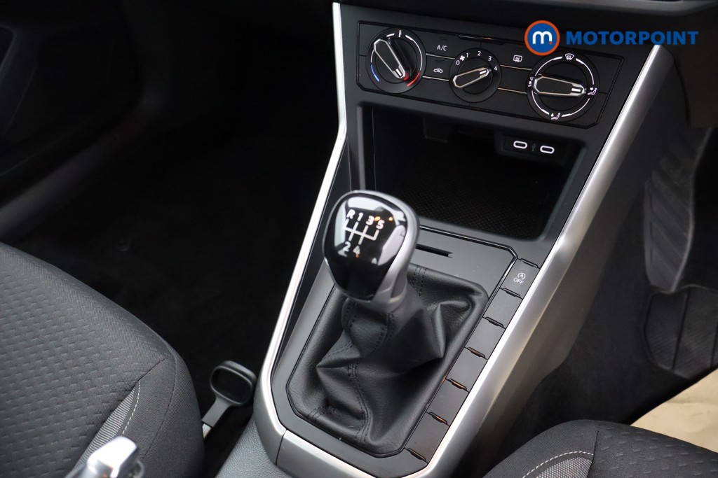 Volkswagen Polo Life Manual Petrol Hatchback - Stock Number (1628261) - 12th supplementary image