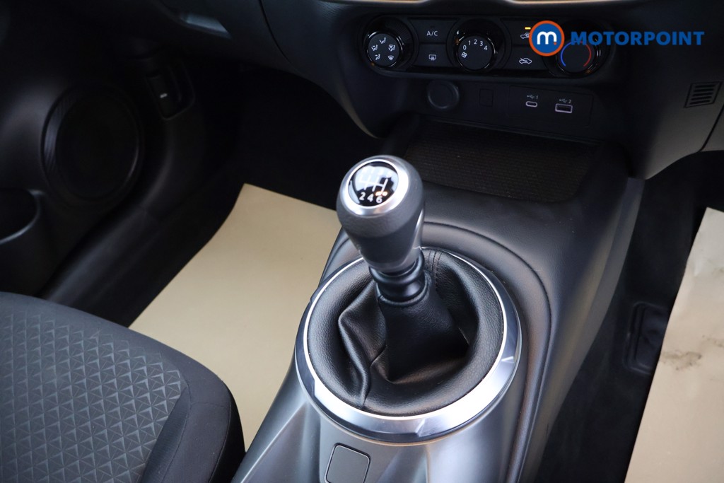 Nissan Juke Acenta Premium Manual Petrol SUV - Stock Number (1628479) - 12th supplementary image