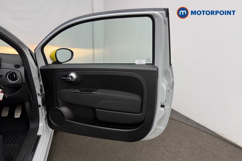 Abarth 595 F595 Manual Petrol Hatchback - Stock Number (1628790) - 9th supplementary image