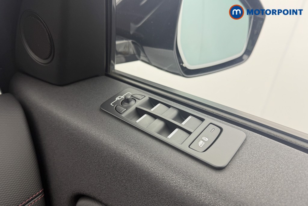 Land Rover Discovery Sport R-Dynamic S Plus Automatic Petrol SUV - Stock Number (1628859) - 9th supplementary image