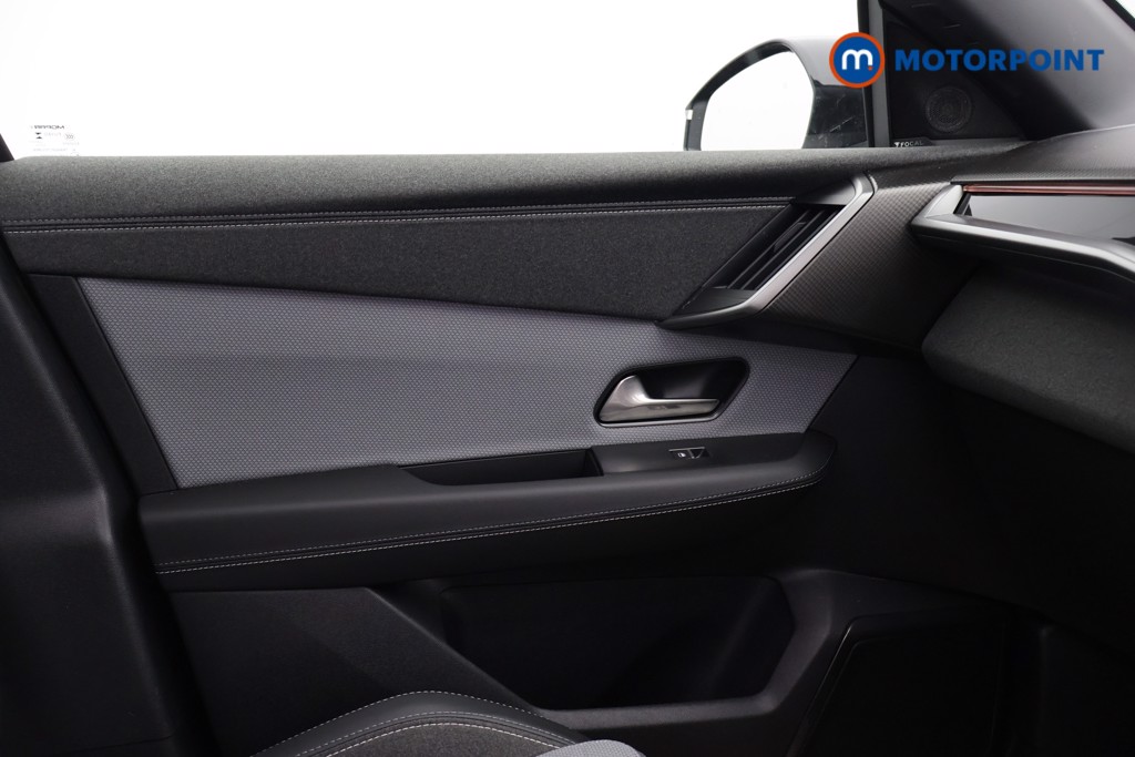 Vauxhall Grandland Ultimate Automatic Electric SUV - Stock Number (1628874) - 15th supplementary image