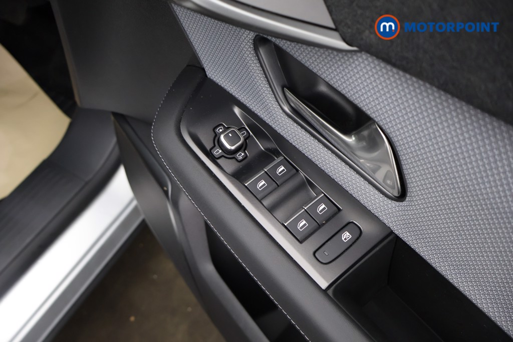 Vauxhall Grandland Ultimate Automatic Electric SUV - Stock Number (1628874) - 18th supplementary image