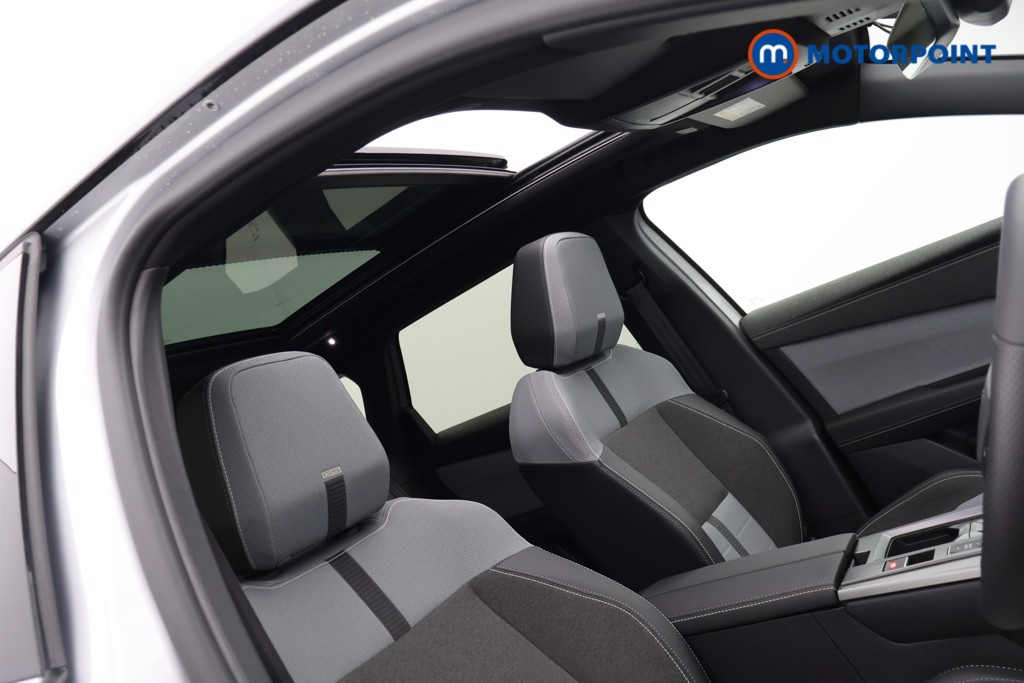 Vauxhall Grandland Ultimate Automatic Electric SUV - Stock Number (1628874) - 19th supplementary image