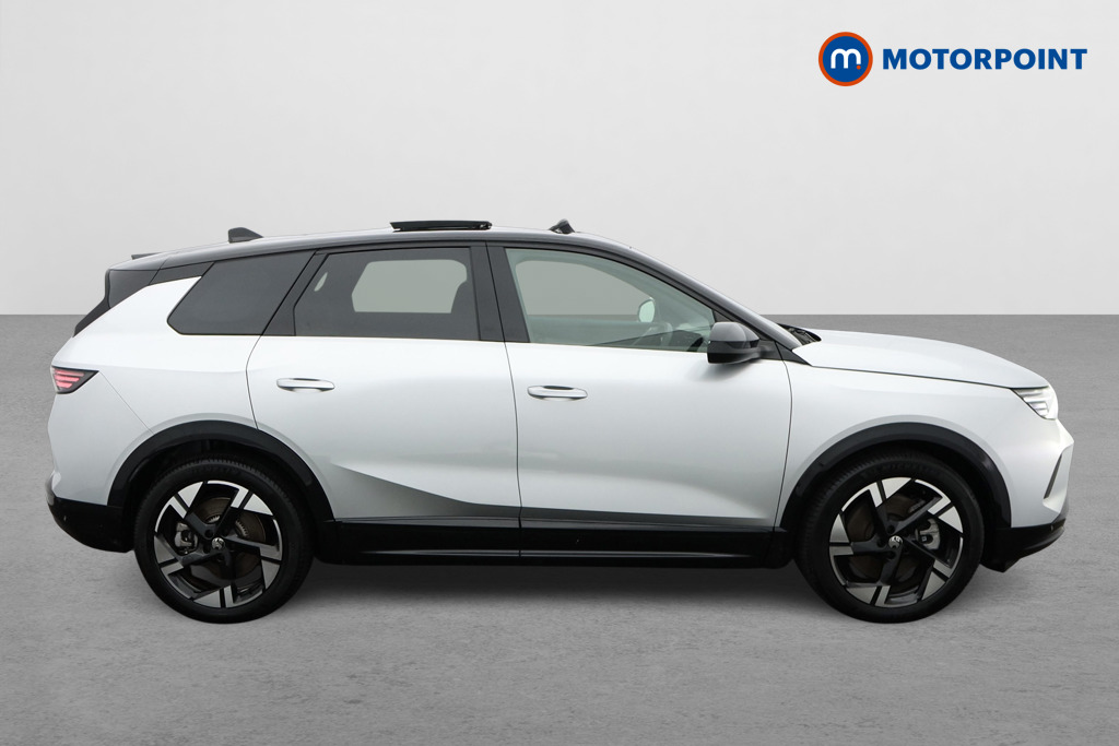 Vauxhall Grandland Ultimate Automatic Electric SUV - Stock Number (1628874) - Drivers side