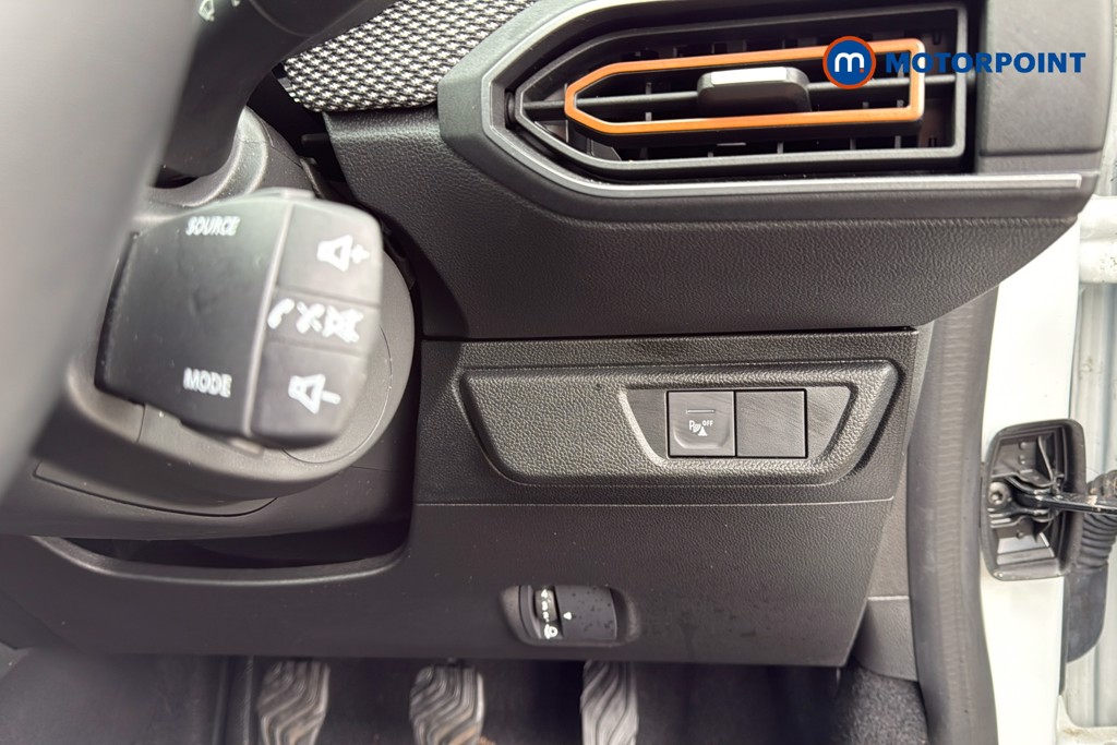 Dacia Sandero Stepway Expression Manual Petrol Hatchback - Stock Number (1628875) - 18th supplementary image