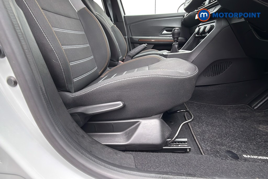 Dacia Sandero Stepway Expression Manual Petrol Hatchback - Stock Number (1628875) - 25th supplementary image