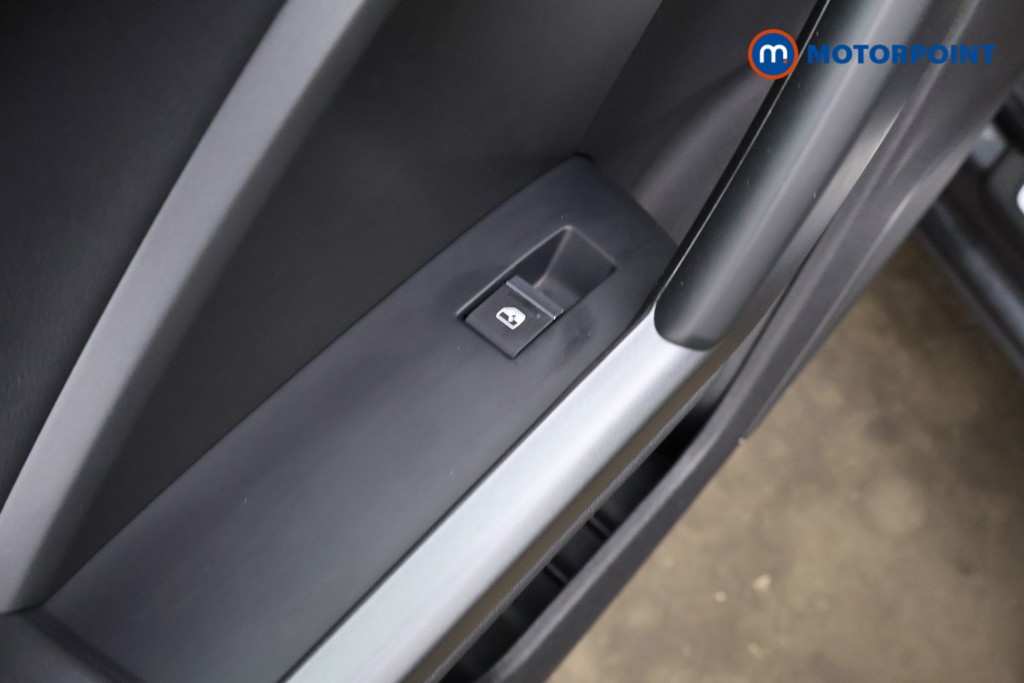 Audi Q3 S Line Manual Petrol SUV - Stock Number (1628909) - 34th supplementary image