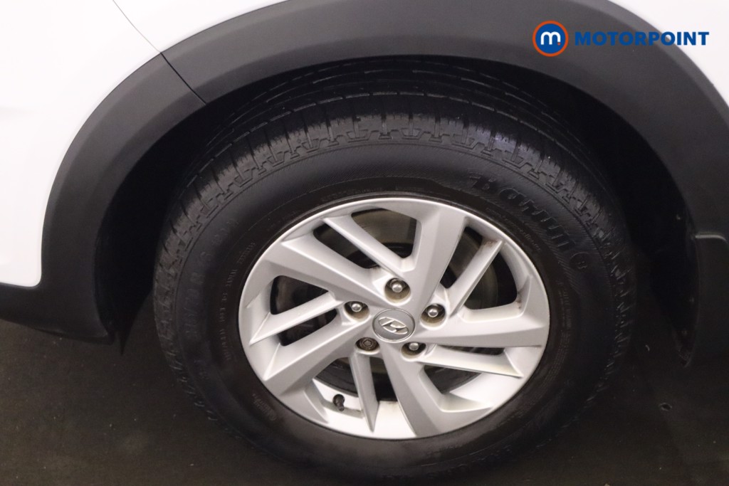 Hyundai Tucson S Connect Manual Petrol SUV - Stock Number (1629174) - 32nd supplementary image