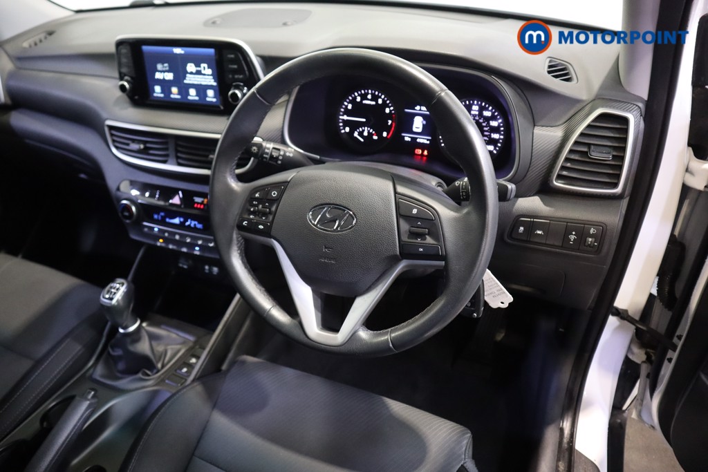 Hyundai Tucson S Connect Manual Petrol SUV - Stock Number (1629174) - 1st supplementary image