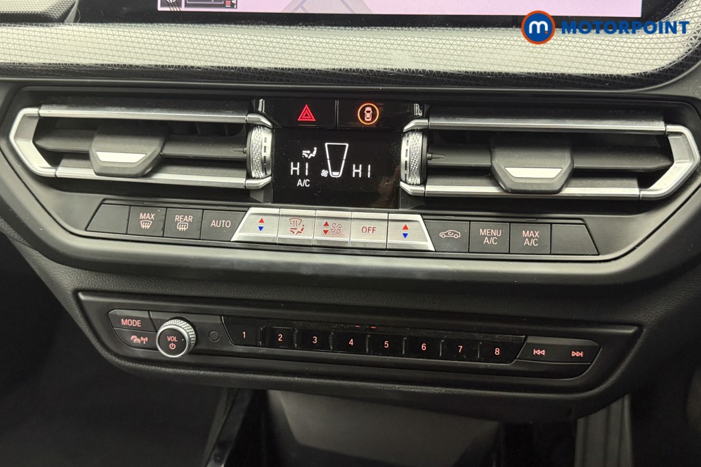 BMW 1 Series Sport Manual Petrol Hatchback - Stock Number (1629284) - 4th supplementary image