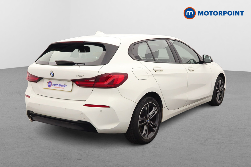 BMW 1 Series Sport Manual Petrol Hatchback - Stock Number (1629284) - Drivers side rear corner