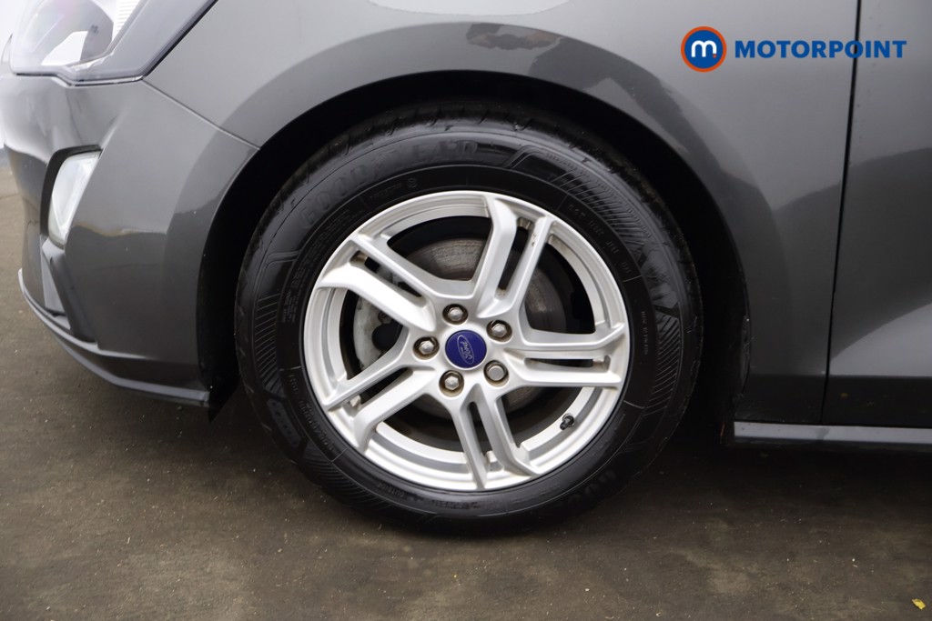 Ford Focus Zetec Edition Manual Petrol Hatchback - Stock Number (1629301) - 4th supplementary image