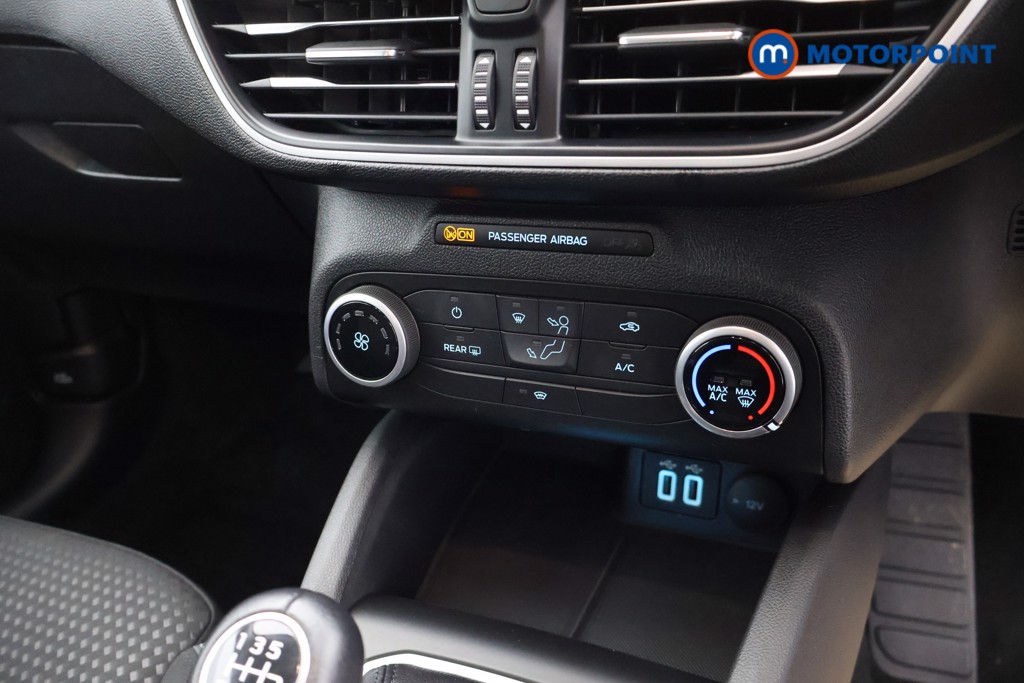 Ford Focus Zetec Edition Manual Petrol Hatchback - Stock Number (1629301) - 12th supplementary image