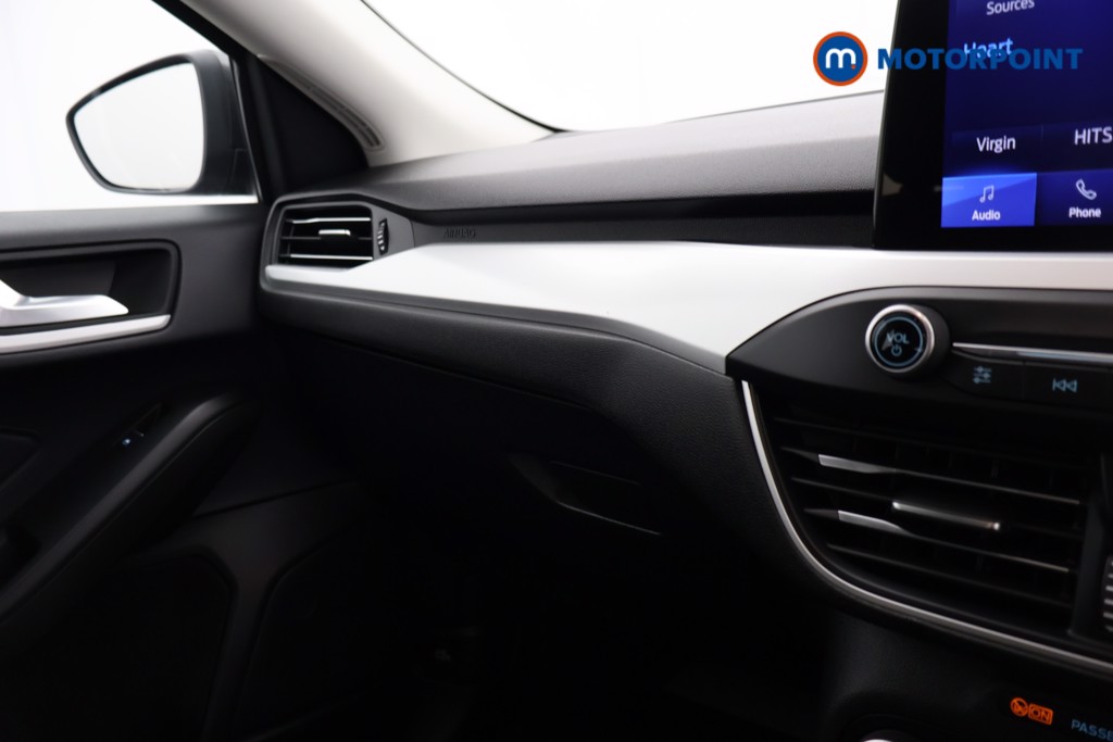 Ford Focus Zetec Edition Manual Petrol Hatchback - Stock Number (1629301) - 14th supplementary image