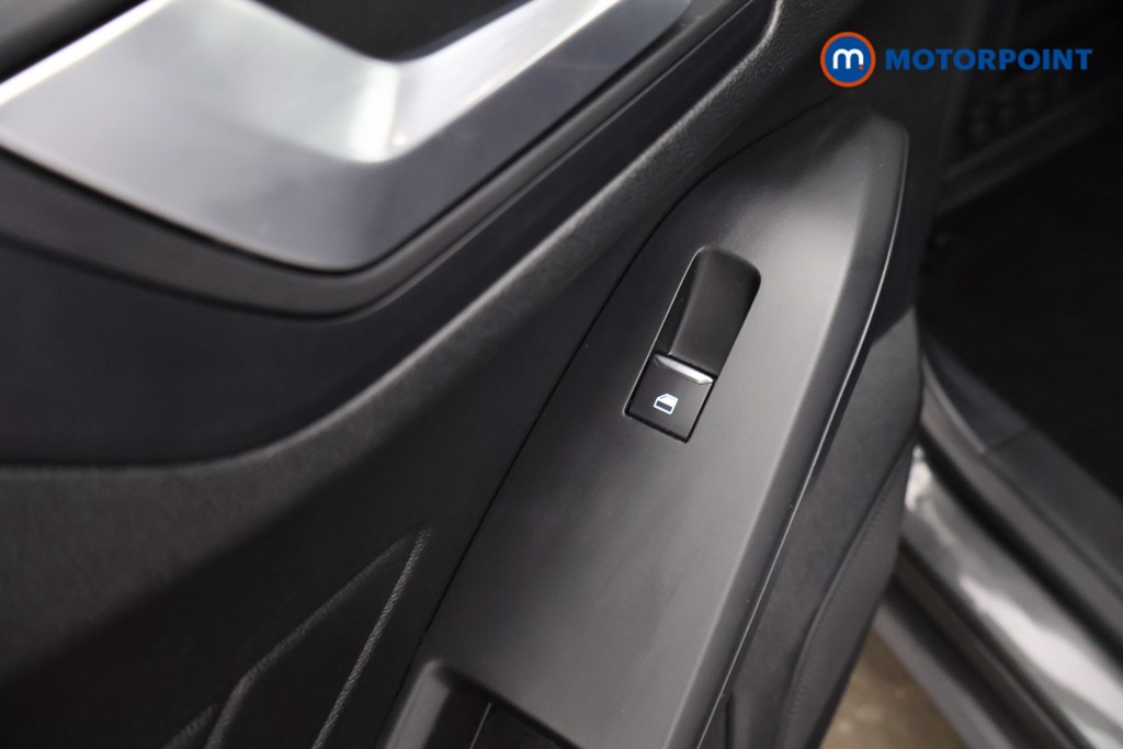 Ford Focus Zetec Edition Manual Petrol Hatchback - Stock Number (1629301) - 27th supplementary image