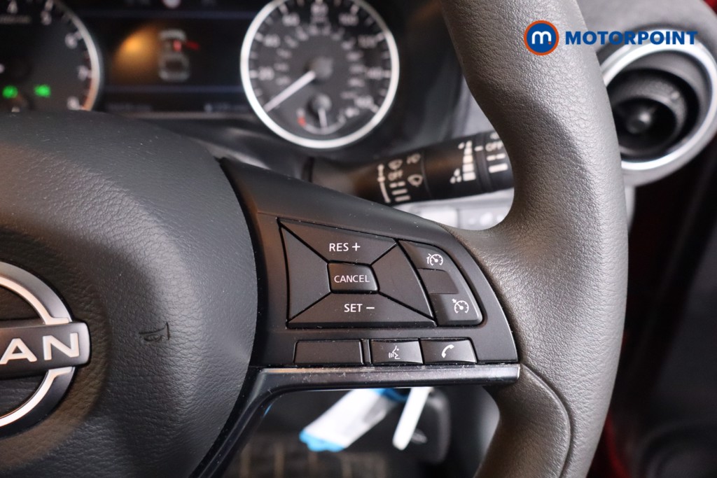 Nissan Juke Acenta Premium Manual Petrol SUV - Stock Number (1629863) - 8th supplementary image