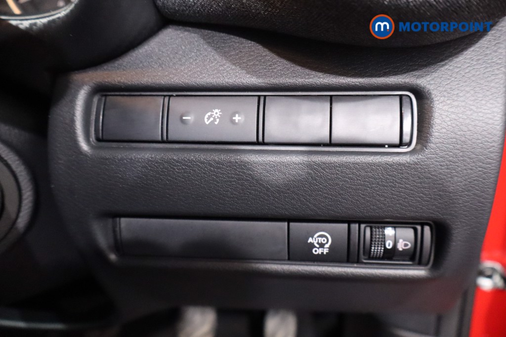 Nissan Juke Acenta Premium Manual Petrol SUV - Stock Number (1629863) - 17th supplementary image