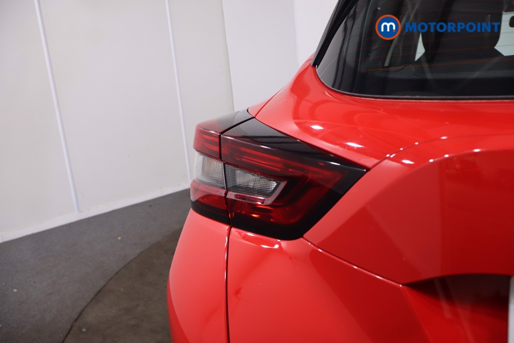 Nissan Juke Acenta Premium Manual Petrol SUV - Stock Number (1629863) - 33rd supplementary image