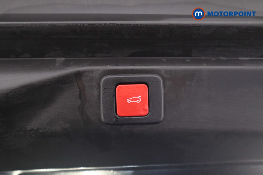 Peugeot 3008 GT Automatic Petrol SUV - Stock Number (1629882) - 23rd supplementary image