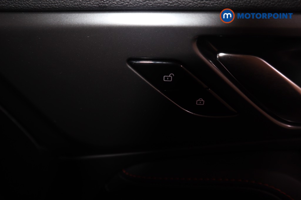 Mg Motor Uk HS Trophy Automatic Petrol-Electric Hybrid SUV - Stock Number (1630108) - 12th supplementary image