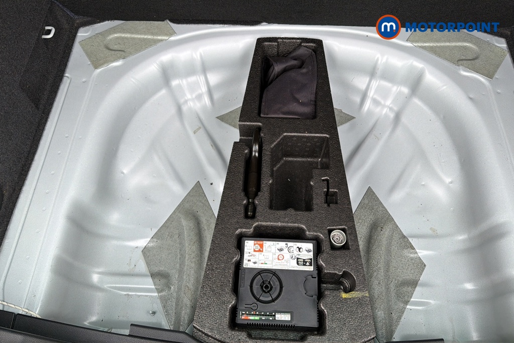 Skoda Karoq Se L Automatic Petrol SUV - Stock Number (1630394) - 33rd supplementary image