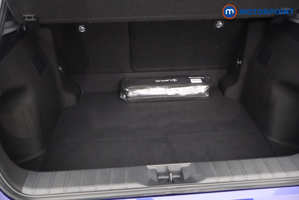 Lexus LBX Premium Plus Automatic Petrol-Electric Hybrid SUV - Stock Number (1630555) - 43rd supplementary image