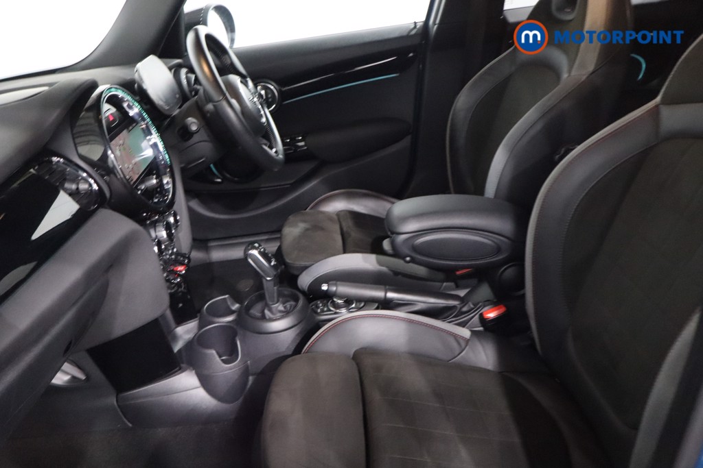 Mini Hatchback Cooper Sport Automatic Petrol Hatchback - Stock Number (1630619) - 4th supplementary image