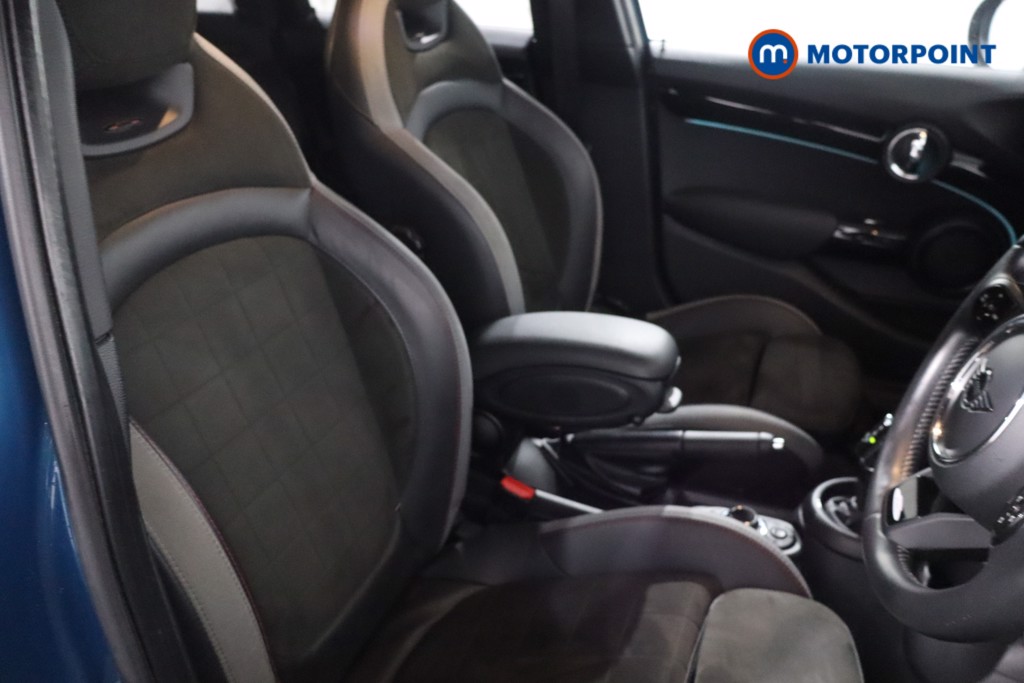 Mini Hatchback Cooper Sport Automatic Petrol Hatchback - Stock Number (1630619) - 22nd supplementary image