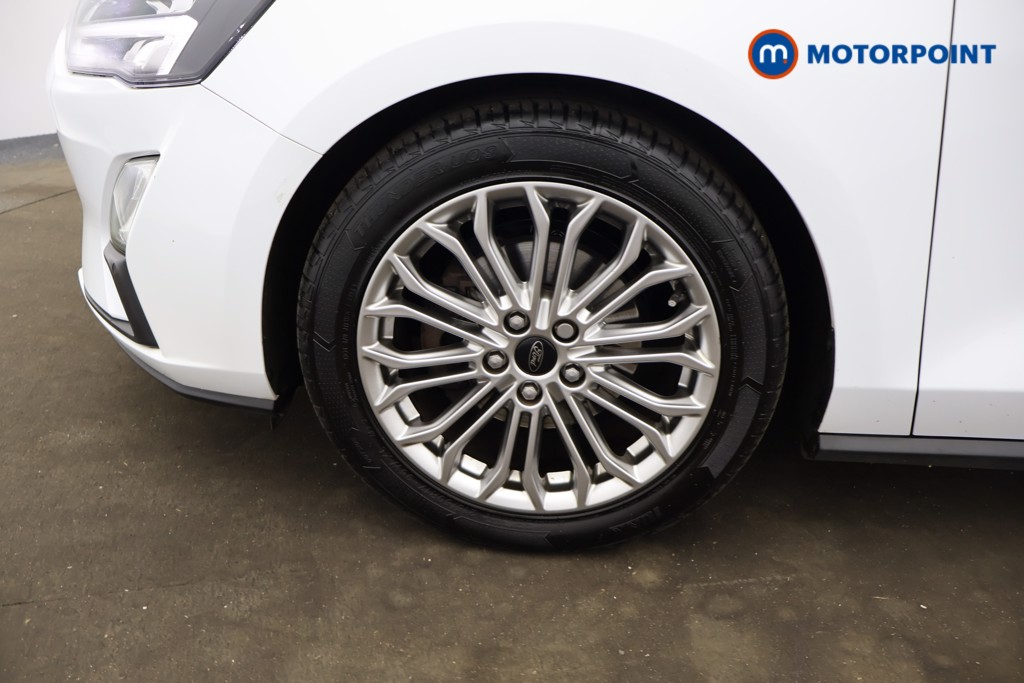 Ford Focus Titanium X Edition Manual Petrol Hatchback - Stock Number (1630699) - 4th supplementary image