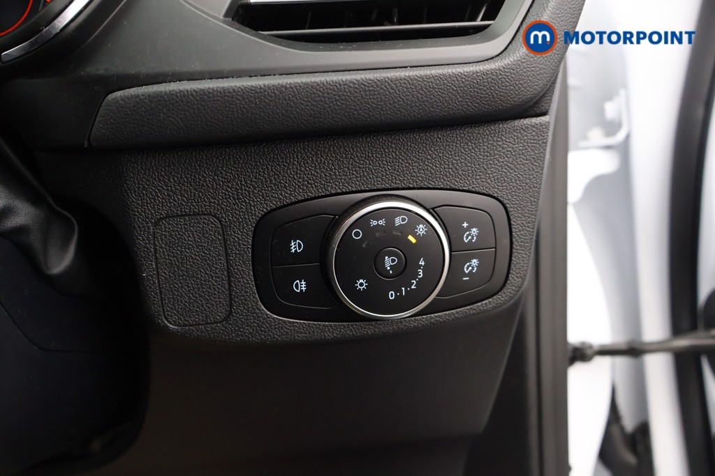 Ford Focus Titanium X Edition Manual Petrol Hatchback - Stock Number (1630699) - 10th supplementary image