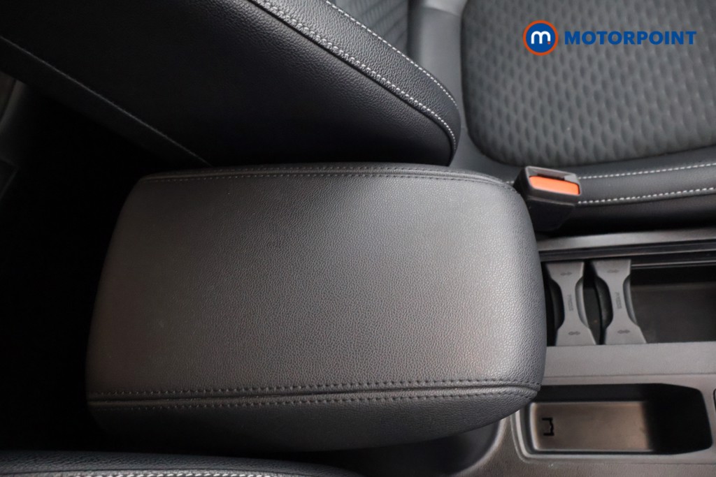 Ford Focus Titanium X Edition Manual Petrol Hatchback - Stock Number (1630699) - 18th supplementary image