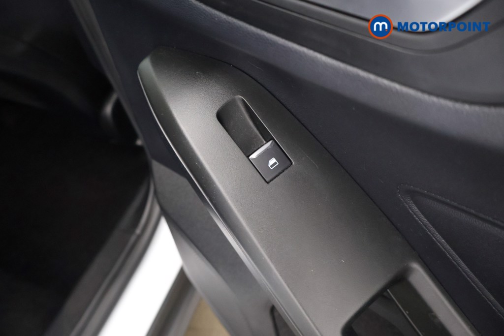 Ford Focus Titanium X Edition Manual Petrol Hatchback - Stock Number (1630699) - 26th supplementary image