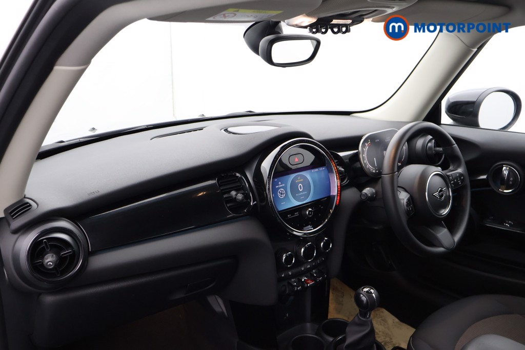 Mini Hatchback Cooper Classic Manual Petrol Hatchback - Stock Number (1630844) - 16th supplementary image