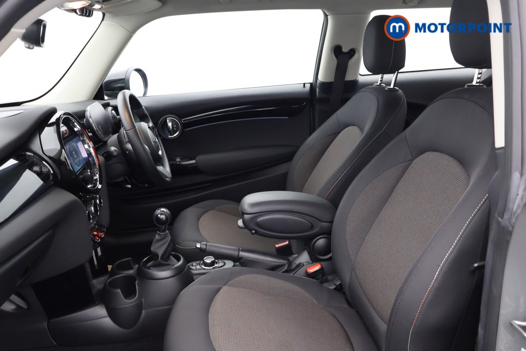 Mini Hatchback Cooper Classic Manual Petrol Hatchback - Stock Number (1630844) - 17th supplementary image