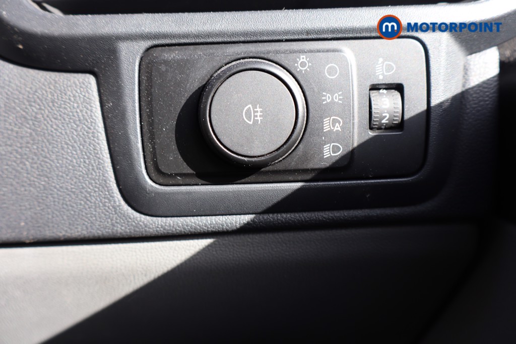 Ford Transit Custom Limited Manual Diesel Panel Van - Stock Number (1614061) - 14th supplementary image