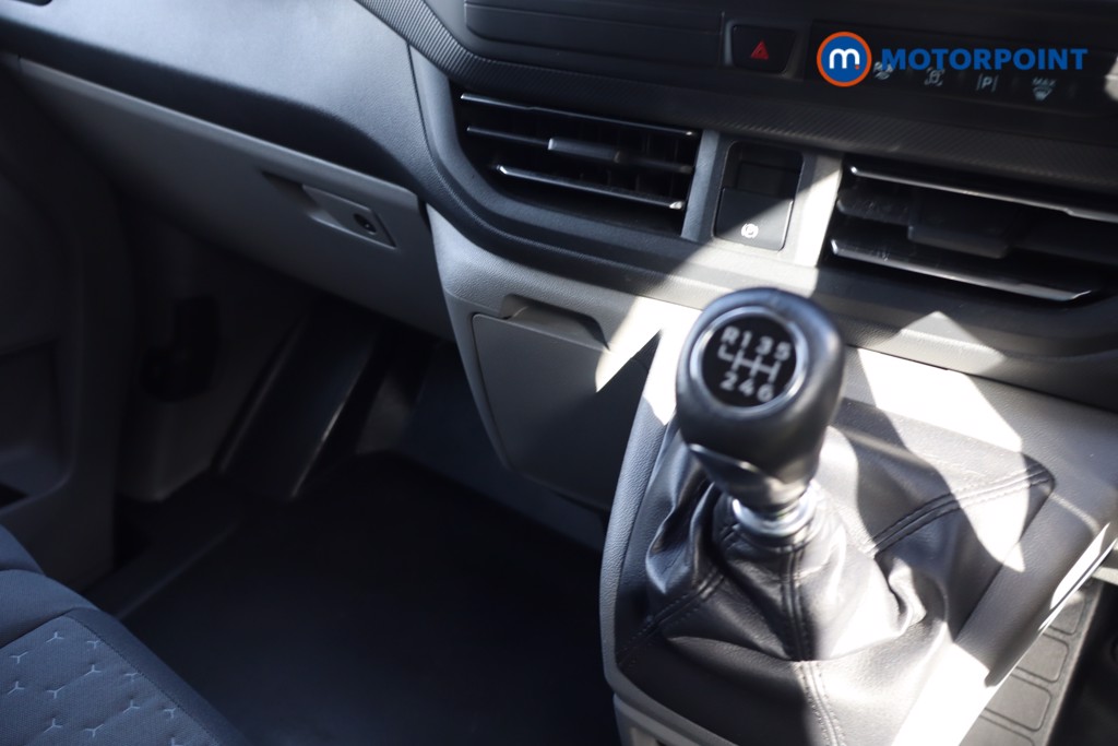 Ford Transit Custom Limited Manual Diesel Panel Van - Stock Number (1614061) - 18th supplementary image