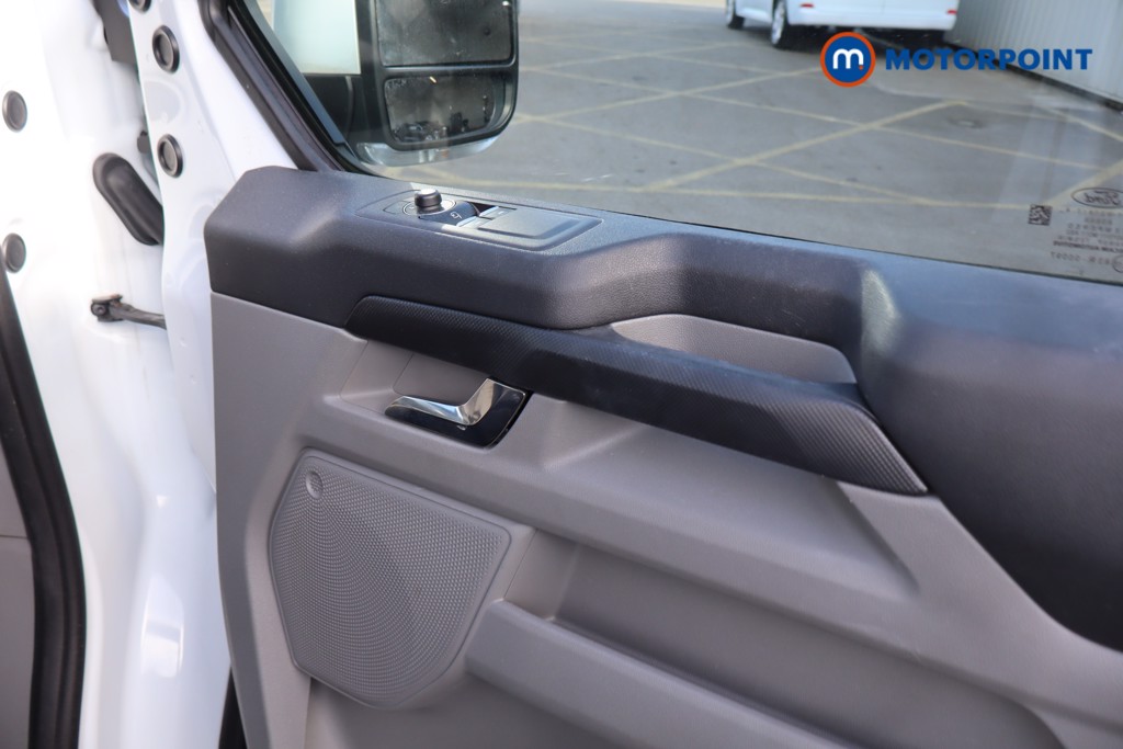 Ford Transit Custom Limited Manual Diesel Panel Van - Stock Number (1614061) - 22nd supplementary image
