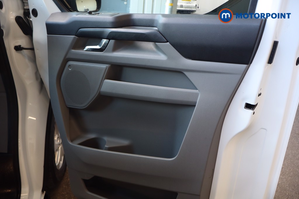 Ford Transit Custom Limited Manual Diesel Panel Van - Stock Number (1614062) - 23rd supplementary image
